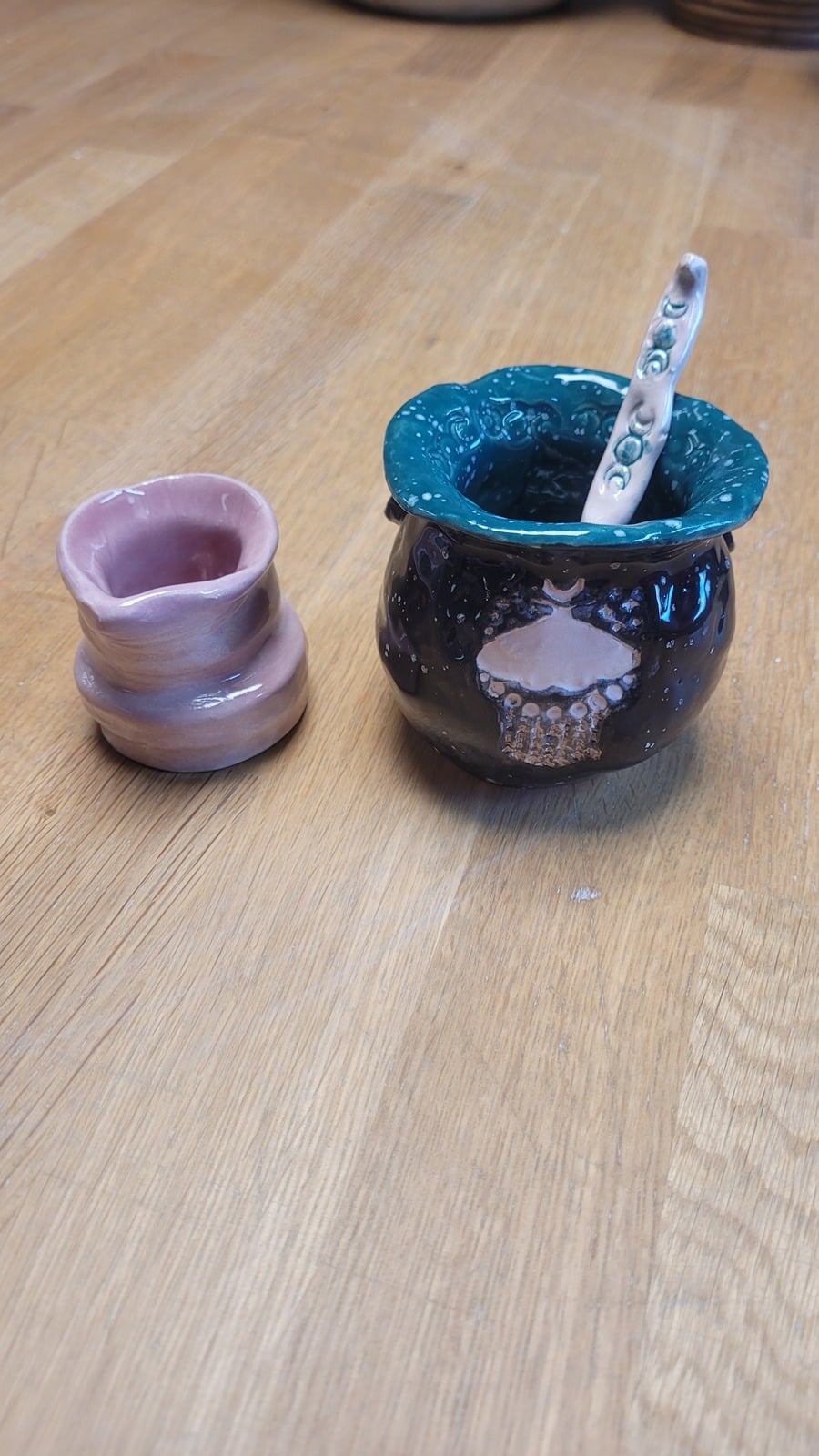 Petits pots émaillés